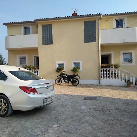 Put Od Fortica 108 Apartman Pula